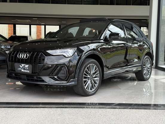 AUDI-Q3-2023