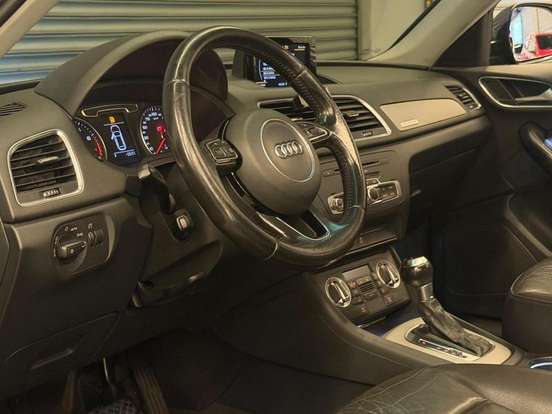 AUDI-Q3-2015