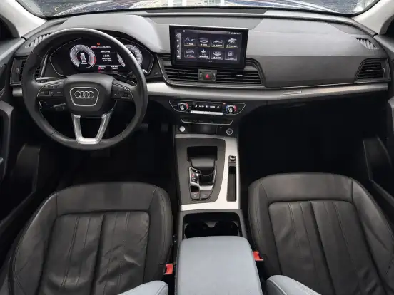 AUDI-Q5-2022