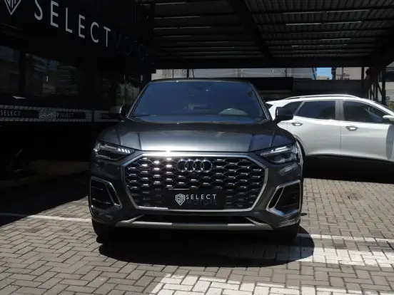 AUDI-Q5-2023