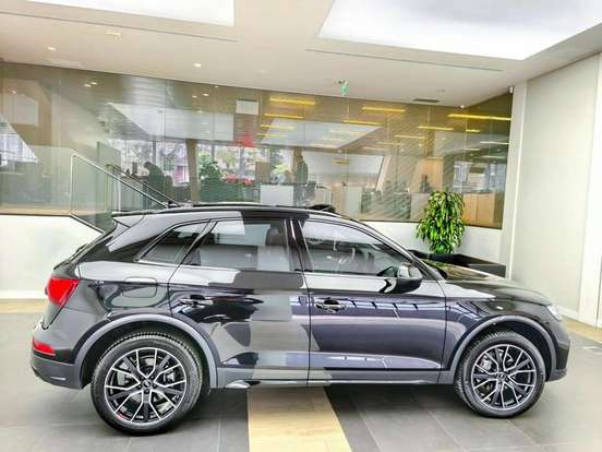 AUDI-Q5-2024