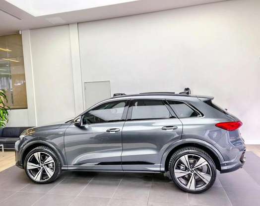 AUDI-Q5-2025