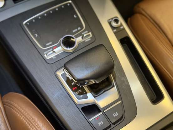 AUDI-Q5-2.0 TFSI GASOLINA S-LINE S TRONIC AUDI-Q5-2019