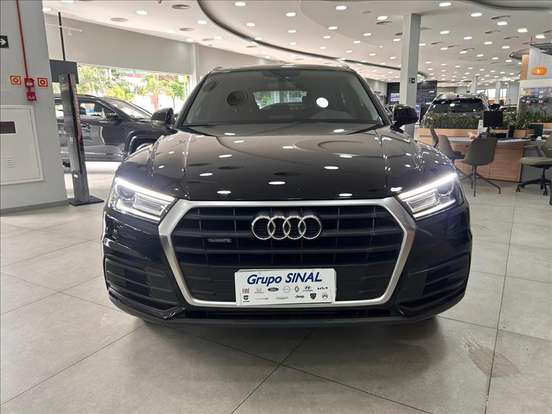 AUDI-Q5-2019
