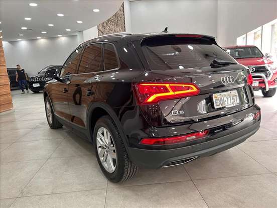 AUDI-Q5-2019