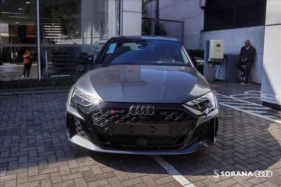 AUDI-RS3-2025