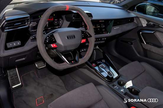 AUDI-RS3-2025