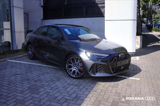 AUDI-RS3-2025
