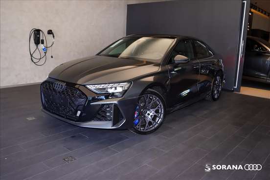 AUDI-RS3-2025