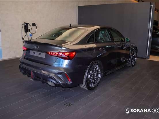 AUDI-RS3-2.5 TFSI GASOLINA SEDAN TRACK QUATTRO S-TRONIC AUDI-RS3-2025