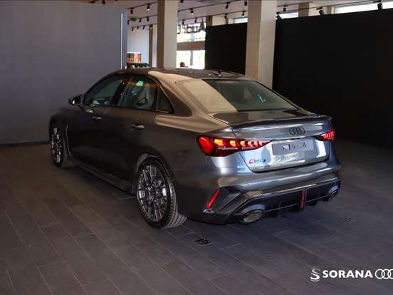 AUDI-RS3-2.5 TFSI GASOLINA SEDAN TRACK QUATTRO S-TRONIC AUDI-RS3-2025