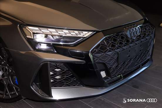 AUDI-RS3-2025