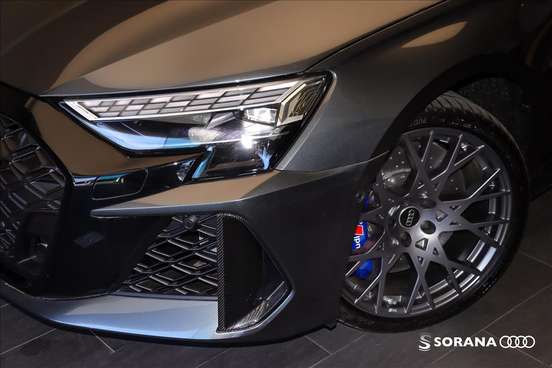 AUDI-RS3-2025
