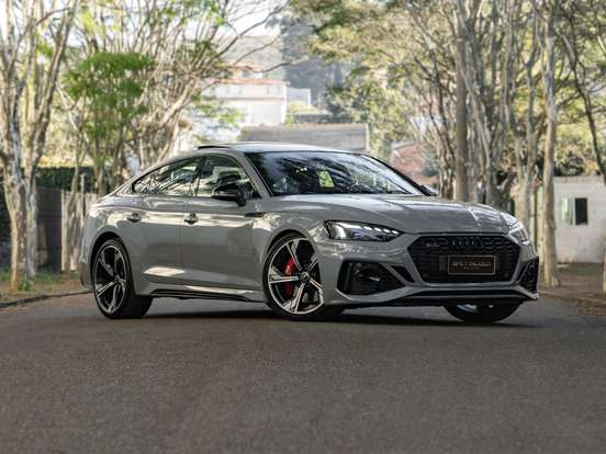 AUDI-RS5-2022