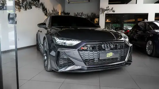 AUDI-RS6-2023