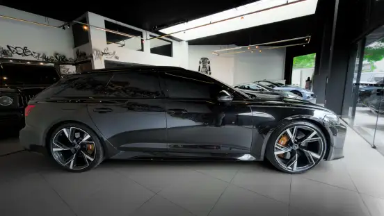 AUDI-RS6-2023