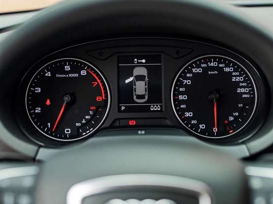 AUDI-A3-1.4 TFSI SEDAN 16V GASOLINA 4P S-TRONIC AUDI-A3-2015