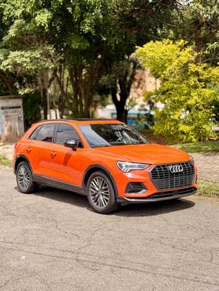 AUDI-Q3-2020