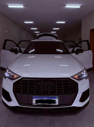AUDI-Q3-2019