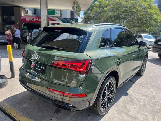 AUDI-Q5-2023