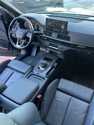 AUDI-Q5-2023