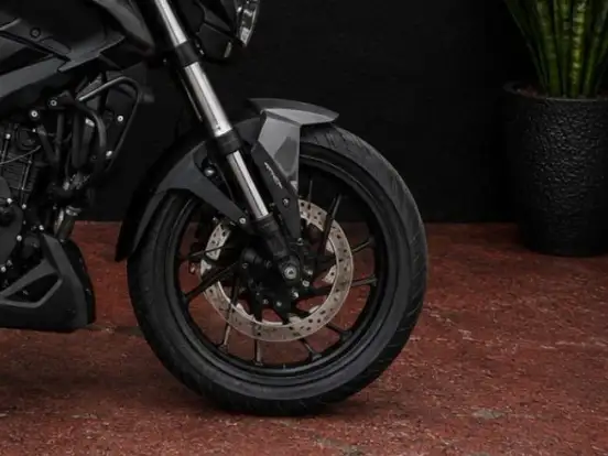 BAJAJ-DOMINAR 400 BAJAJ-DOMINAR 400-2024