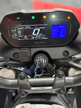 BAJAJ-DOMINAR NS400Z-2026