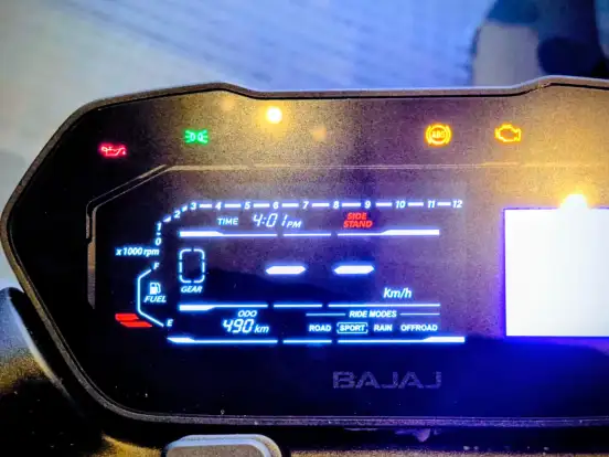 BAJAJ-DOMINAR NS400Z-2026