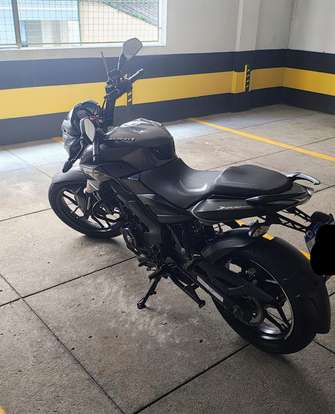 BAJAJ-DOMINAR 200-2023