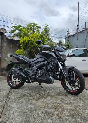 BAJAJ DOMINAR 400 