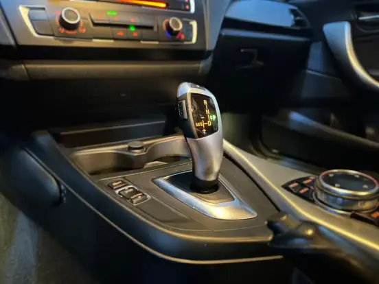BMW-118i-2014