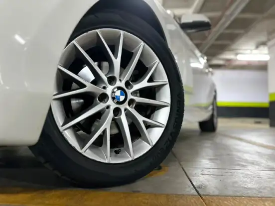BMW-118i-2014