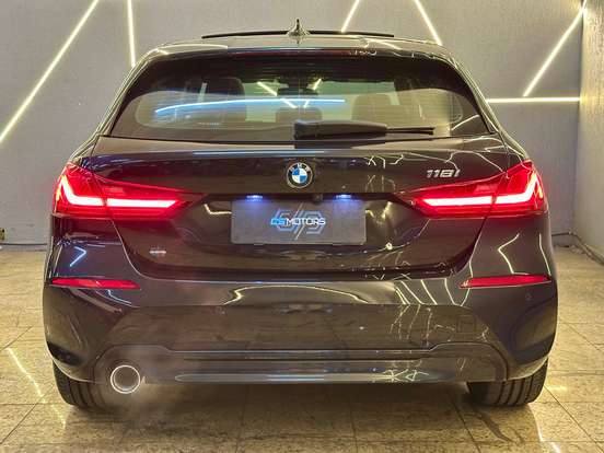 BMW-118i-1.5 12V GASOLINA SPORT GP STEPTRONIC BMW-118i-2022