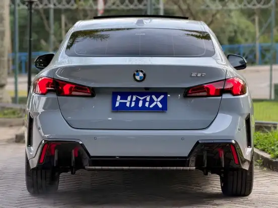 BMW-220i-2025