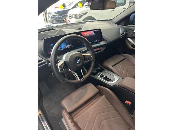 BMW-220i-2025