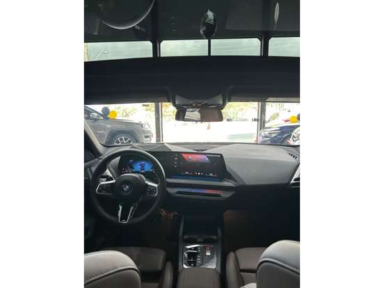 BMW-220i-2025