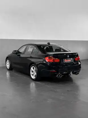 BMW-320i-2015