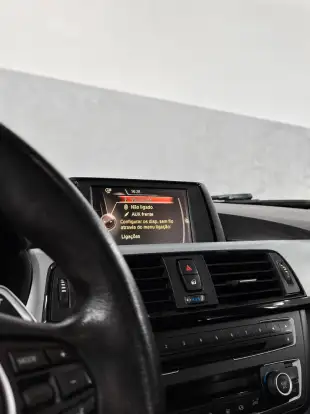 BMW-320i-2015