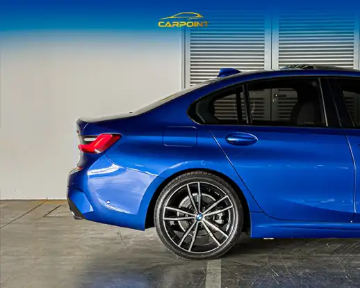BMW-320i-2021