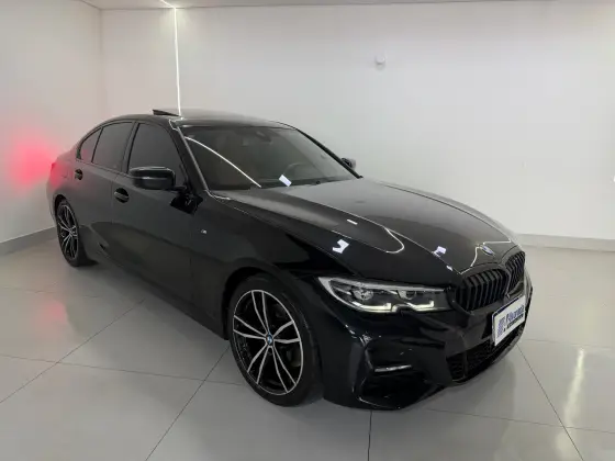 BMW 320i 2.0 16V TURBO GASOLINA M SPORT AUTOMÁTICO