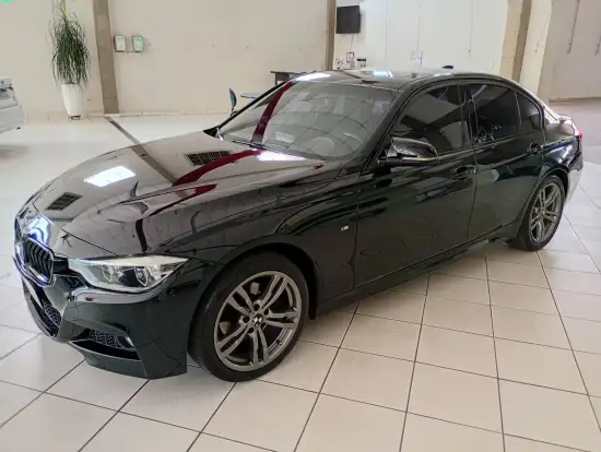 BMW-320i-2017