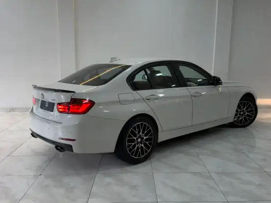 BMW-320i-2.0 SPORT 16V TURBO GASOLINA 4P AUTOMÁTICO BMW-320i-2013