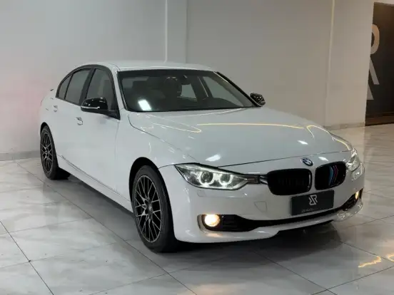 BMW-320i-2.0 SPORT 16V TURBO GASOLINA 4P AUTOMÁTICO BMW-320i-2013