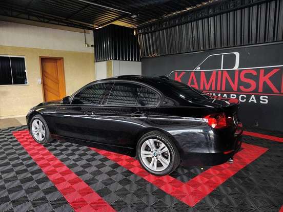 BMW-320i-2015