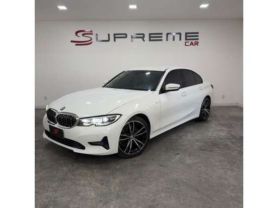 BMW-320i-2021