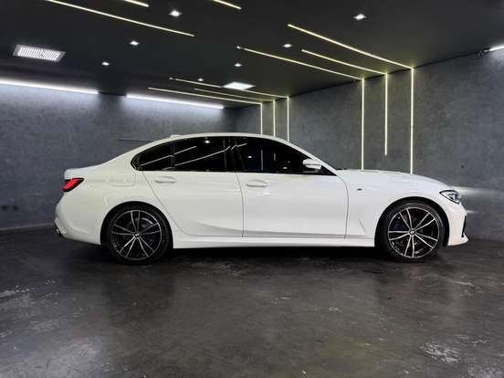 BMW-320i-2.0 16V TURBO FLEX M SPORT AUTOMÁTICO BMW-320i-2021