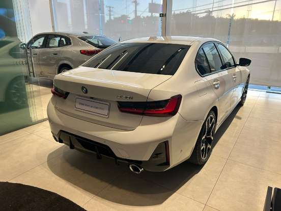 BMW-320i-2025