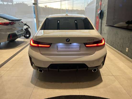 BMW-320i-2.0 16V TURBO FLEX M SPORT AUTOMÁTICO BMW-320i-2025