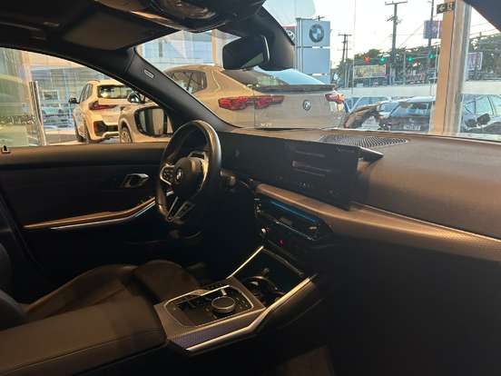 BMW-320i-2025