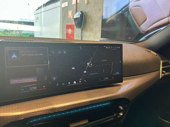 BMW-320i-2025